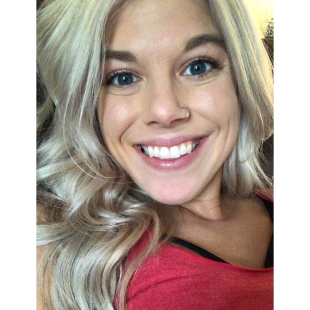 Meet your Posher, Christina